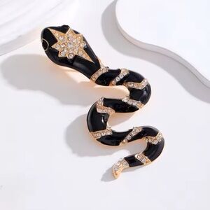 Unique serpentine serpents serpent Glamorous Black and Gold Crystal Snake Brooch